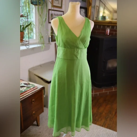 slim fit dress slacks J. Crew Green Silk Cocktail Dress Size 6 main image 1
